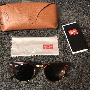 Ray-Ban Clubmasters | Authentic & Classic Style